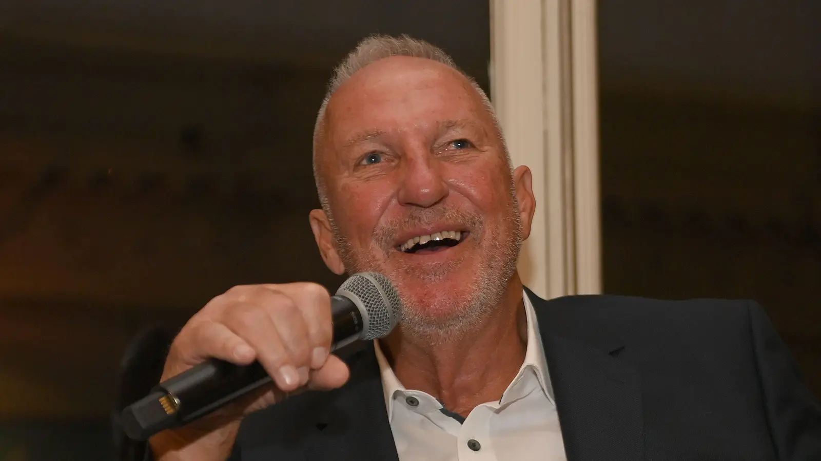Lord Ian Botham: Patru decenii de muncă pentru lupta cu leucemia